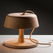 Lámpara de mesa de diseño – Iluminacion Lumi